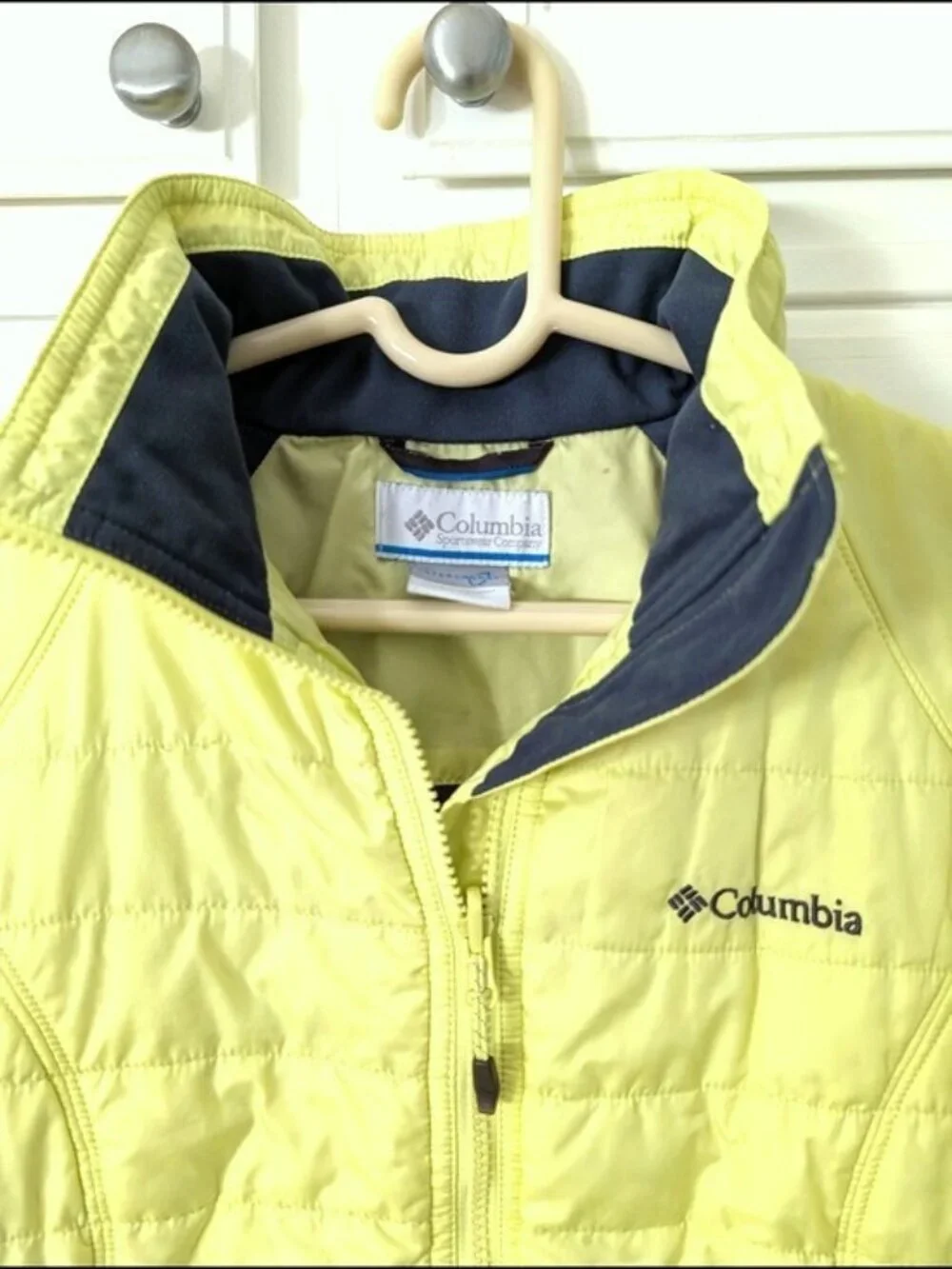 Columbia Women's Interchange Lightweight Puffer Jacket Neon M